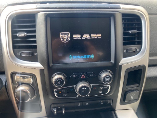 Ram 1500 Vehicle Full-screen Gallery Image 12