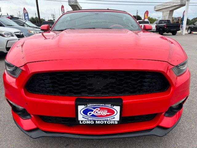 Ford Mustang Vehicle Full-screen Gallery Image 02