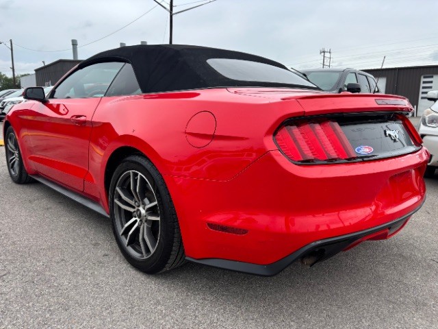Ford Mustang Vehicle Full-screen Gallery Image 04