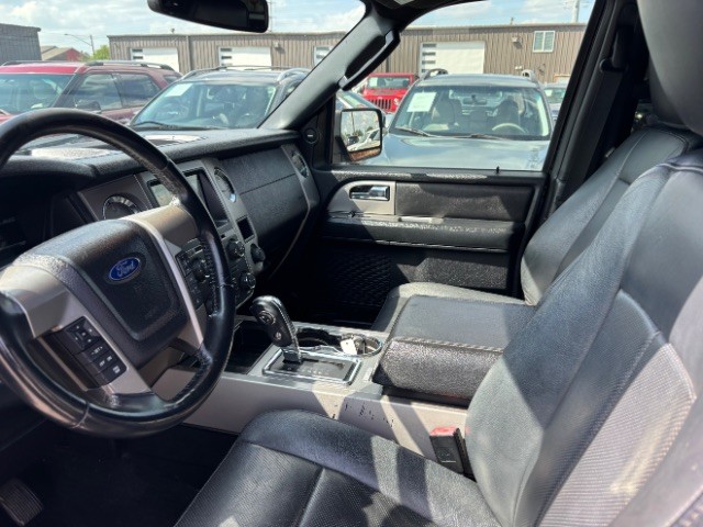 Ford Expedition Vehicle Full-screen Gallery Image 11