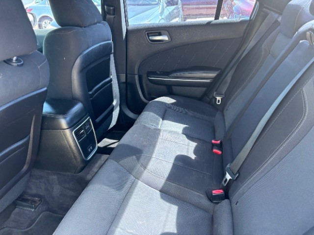 Dodge Charger Vehicle Full-screen Gallery Image 06