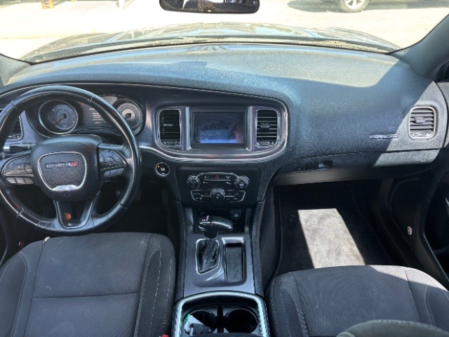 Dodge Charger Vehicle Full-screen Gallery Image 07