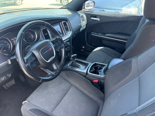 Dodge Charger Vehicle Full-screen Gallery Image 10