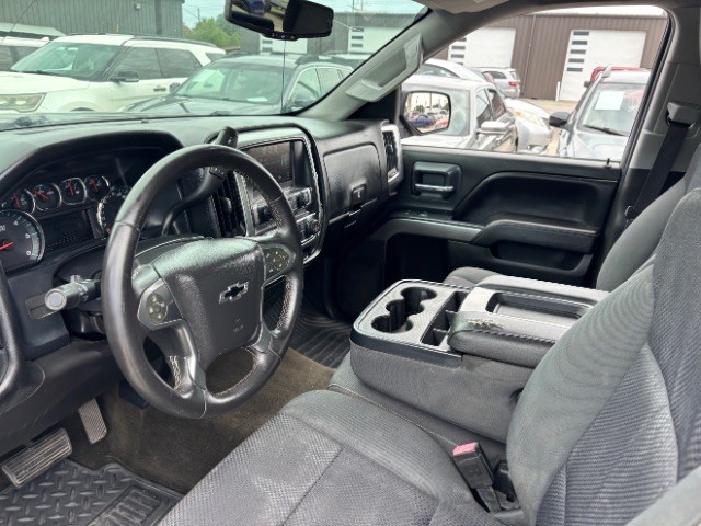 Chevrolet Silverado 1500 Vehicle Full-screen Gallery Image 10