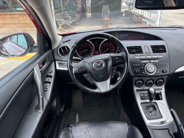 Mazda Mazda3 Hatchback Vehicle Full-screen Gallery Image 07