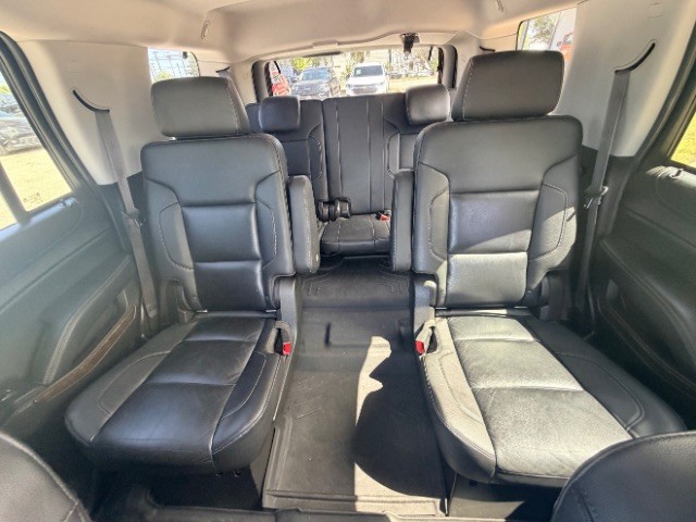 Chevrolet Tahoe Vehicle Full-screen Gallery Image 13