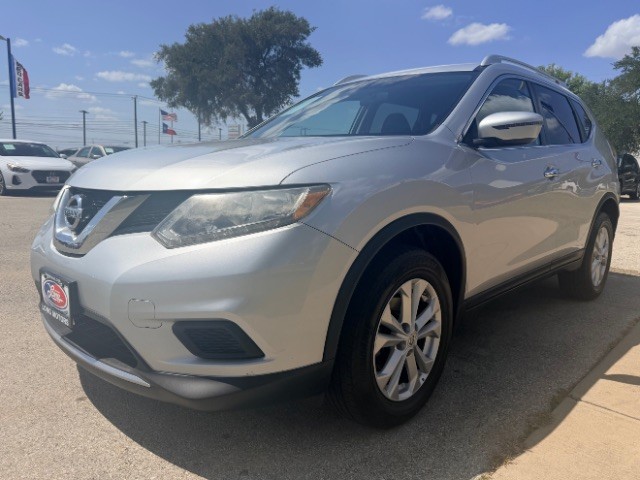 Nissan Rogue Vehicle Full-screen Gallery Image 03