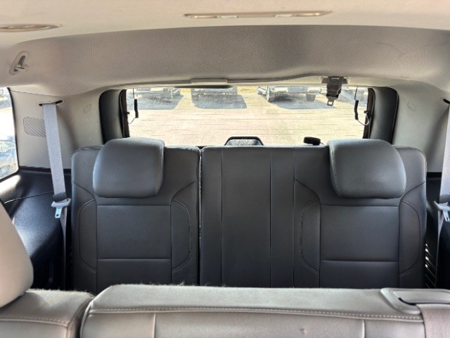 Chevrolet Tahoe Vehicle Full-screen Gallery Image 07
