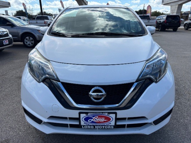 Nissan Versa Note Vehicle Full-screen Gallery Image 02
