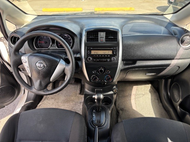 Nissan Versa Note Vehicle Full-screen Gallery Image 07
