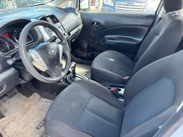Nissan Versa Note Vehicle Full-screen Gallery Image 10