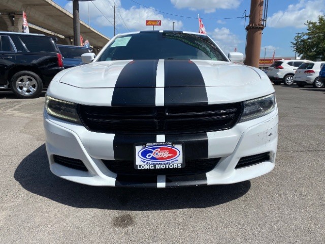 Dodge Charger Vehicle Full-screen Gallery Image 02