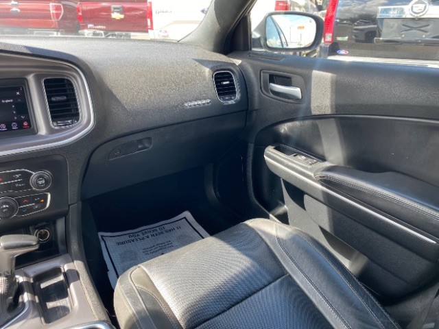 Dodge Charger Vehicle Full-screen Gallery Image 10