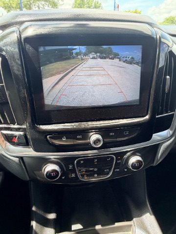 Chevrolet Traverse Vehicle Full-screen Gallery Image 15