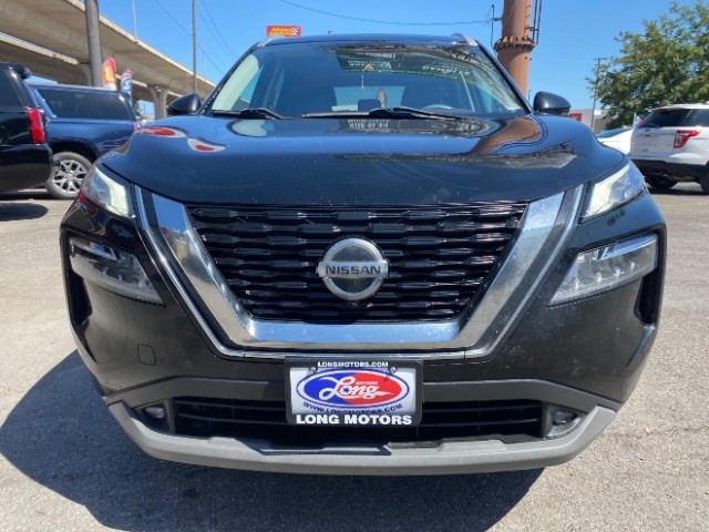 Nissan Rogue Vehicle Full-screen Gallery Image 02