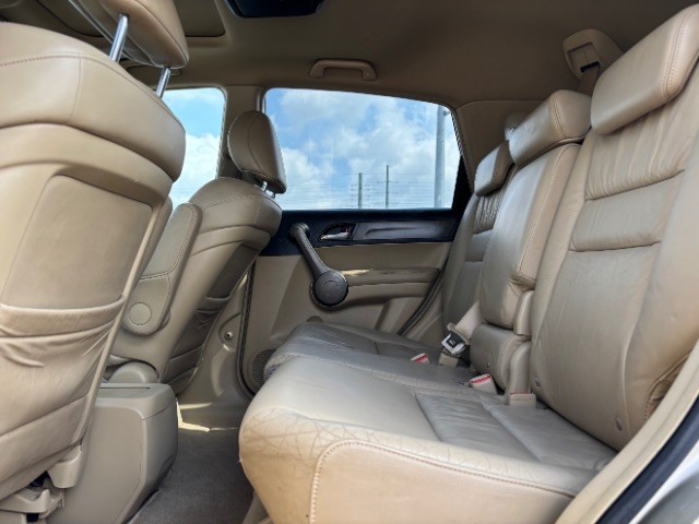 Honda CR-V Vehicle Full-screen Gallery Image 06