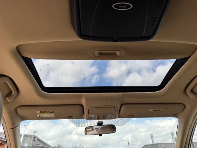 Honda CR-V Vehicle Full-screen Gallery Image 11