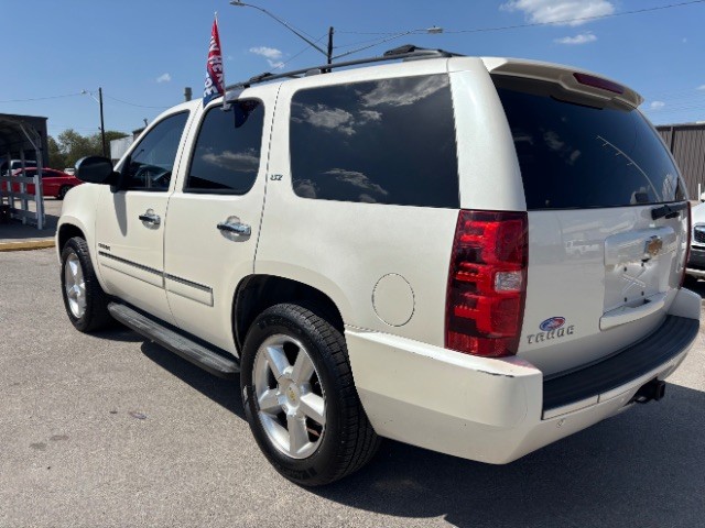 Chevrolet Tahoe Vehicle Full-screen Gallery Image 04
