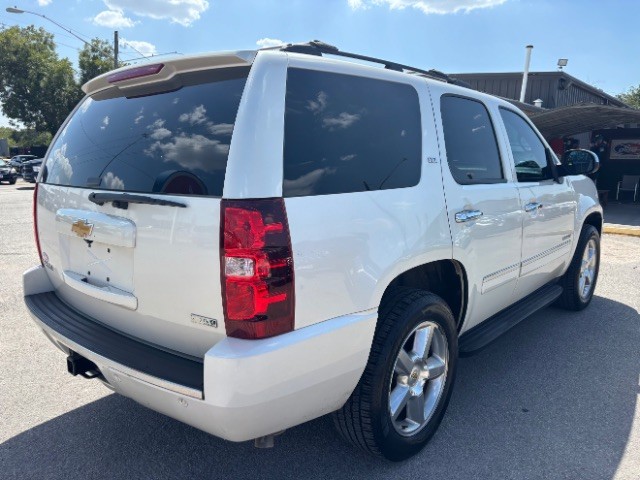 Chevrolet Tahoe Vehicle Full-screen Gallery Image 05