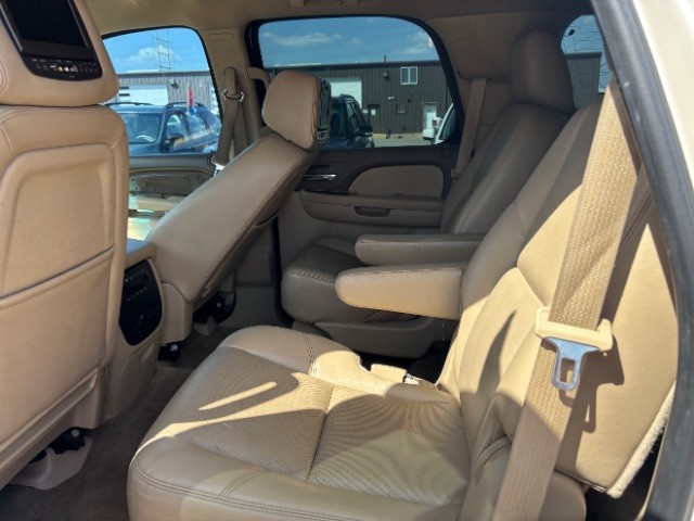 Chevrolet Tahoe Vehicle Full-screen Gallery Image 06