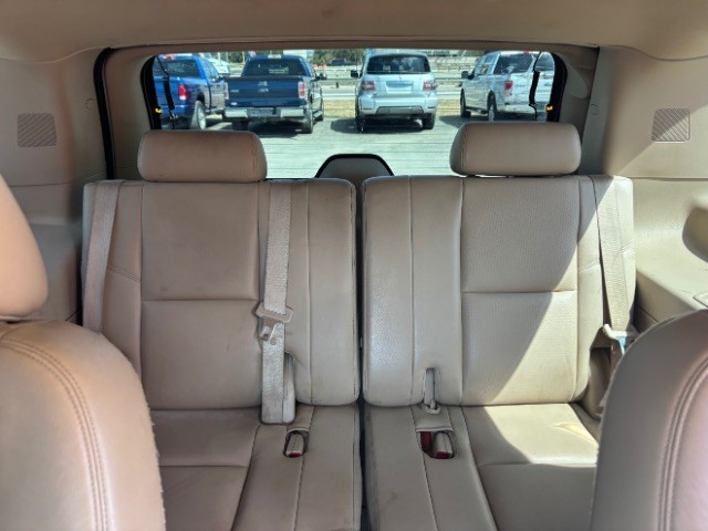 Chevrolet Tahoe Vehicle Full-screen Gallery Image 07
