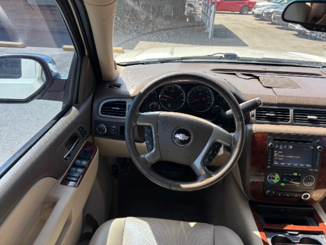Chevrolet Tahoe Vehicle Full-screen Gallery Image 09