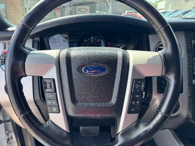 Ford Expedition Vehicle Full-screen Gallery Image 13
