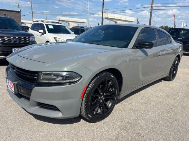 Dodge Charger Vehicle Full-screen Gallery Image 02