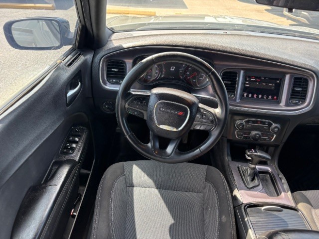 Dodge Charger Vehicle Full-screen Gallery Image 08