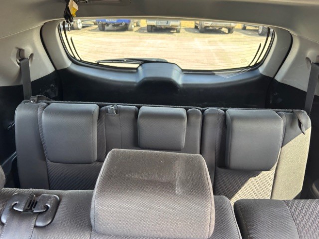 Toyota Highlander Vehicle Full-screen Gallery Image 07