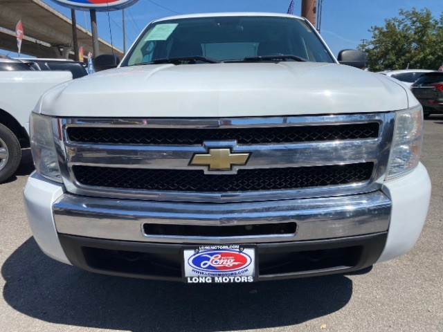 Chevrolet Silverado 1500 Vehicle Full-screen Gallery Image 02