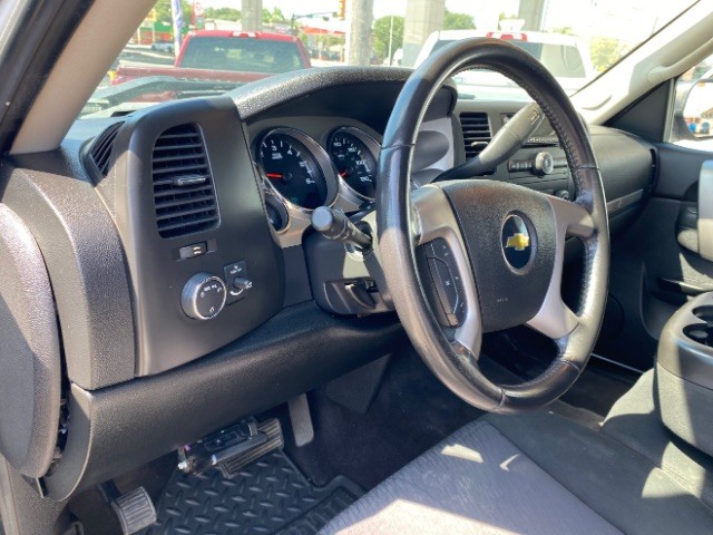 Chevrolet Silverado 1500 Vehicle Full-screen Gallery Image 09