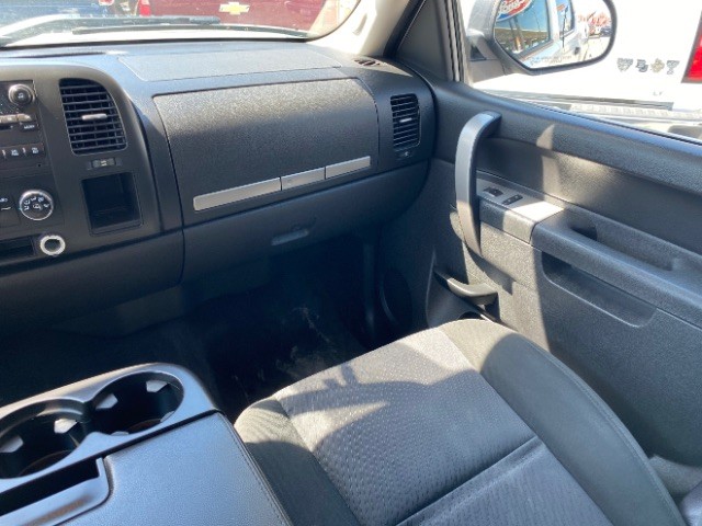 Chevrolet Silverado 1500 Vehicle Full-screen Gallery Image 10