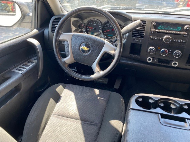 Chevrolet Silverado 1500 Vehicle Full-screen Gallery Image 11
