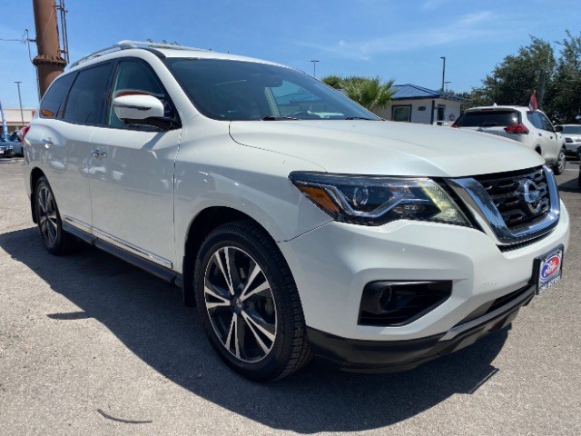 Nissan Pathfinder Vehicle Full-screen Gallery Image 03