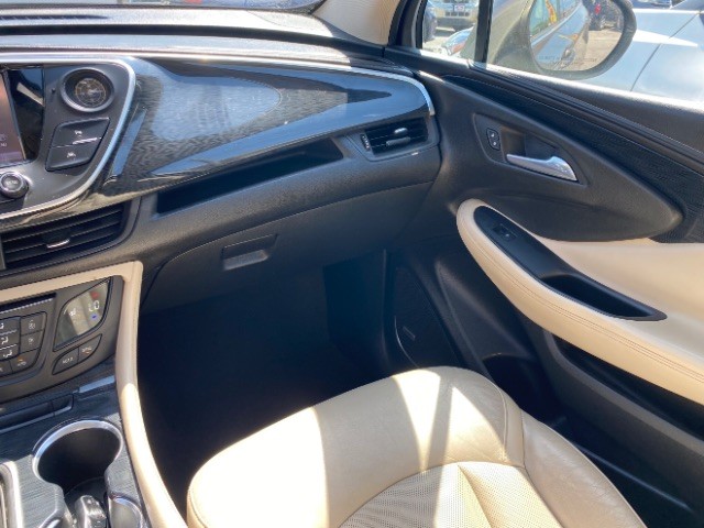 Buick Envision Vehicle Full-screen Gallery Image 10