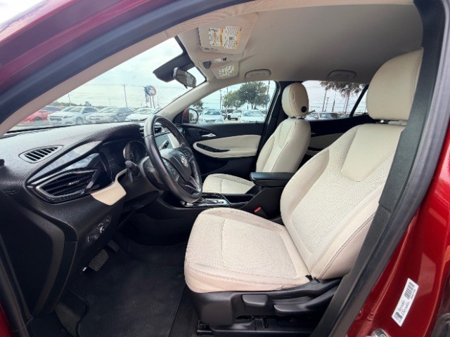 Buick Encore GX Vehicle Full-screen Gallery Image 07
