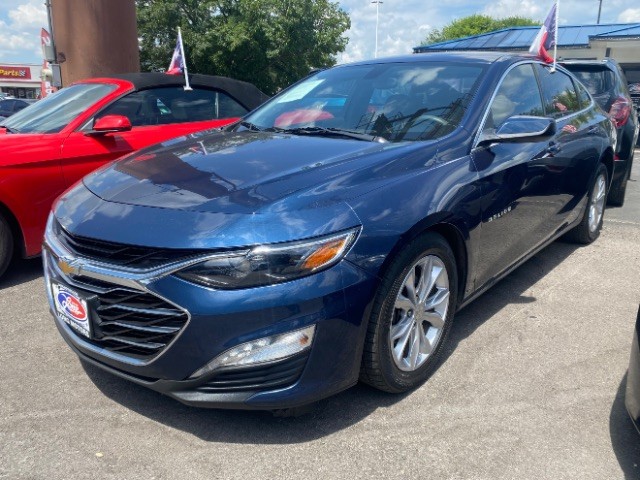 Chevrolet Malibu Vehicle Full-screen Gallery Image 02