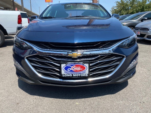 Chevrolet Malibu Vehicle Full-screen Gallery Image 03