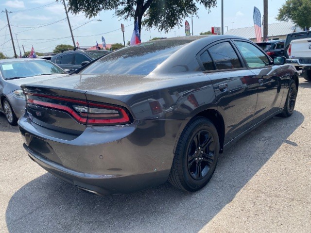 Dodge Charger Vehicle Full-screen Gallery Image 04