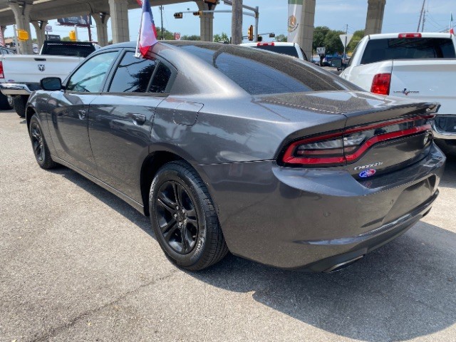 Dodge Charger Vehicle Full-screen Gallery Image 05