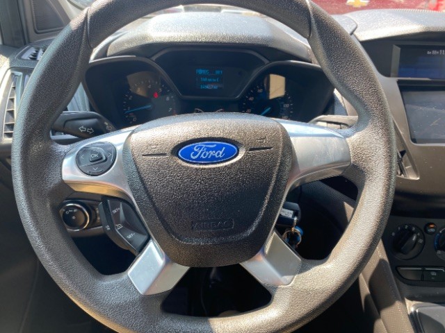 Ford Transit Connect Vehicle Full-screen Gallery Image 15