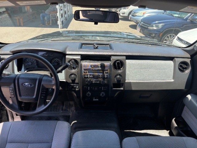 Ford F-150 Vehicle Full-screen Gallery Image 07