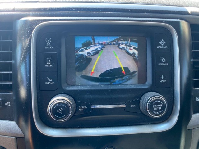 Ram 3500 Vehicle Full-screen Gallery Image 13