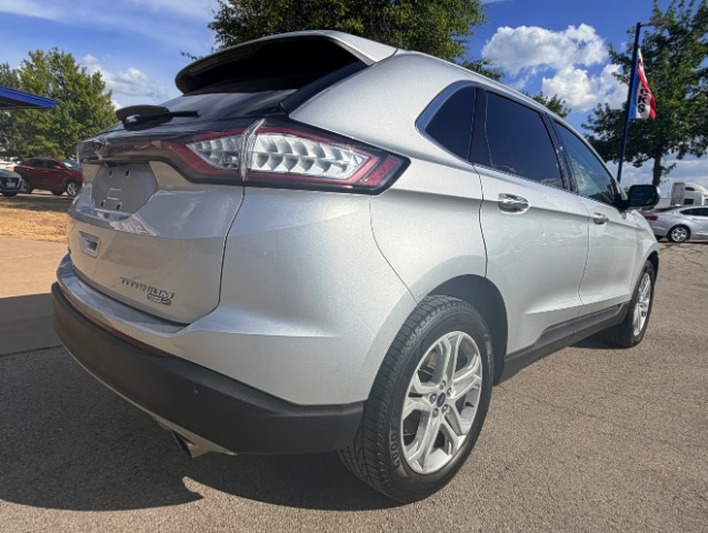 Ford Edge Vehicle Full-screen Gallery Image 04