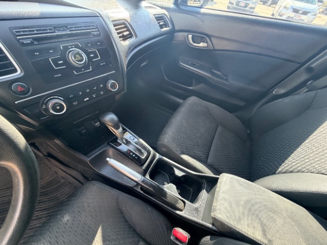 Honda Civic Sedan Vehicle Full-screen Gallery Image 10