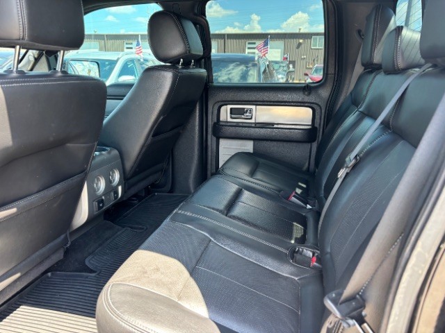 Ford F-150 Vehicle Full-screen Gallery Image 06