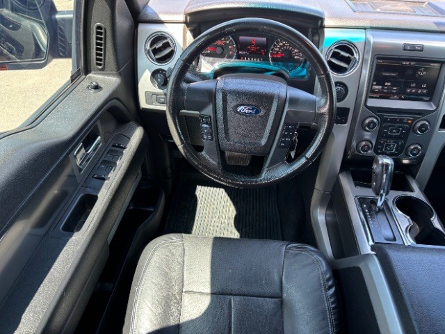 Ford F-150 Vehicle Full-screen Gallery Image 08
