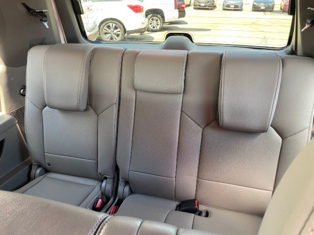 Honda Pilot Vehicle Full-screen Gallery Image 07