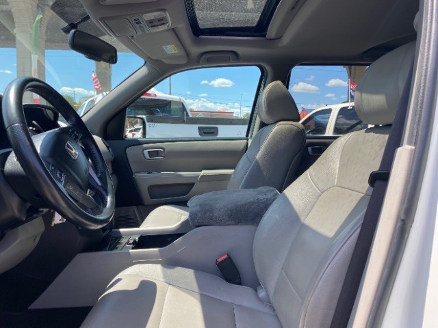 Honda Pilot Vehicle Full-screen Gallery Image 09